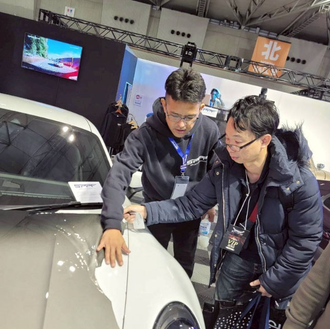 マレーシアADS社の皆さまと記念撮影